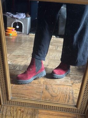 Women’s Burgundy Suede Platform Boots
